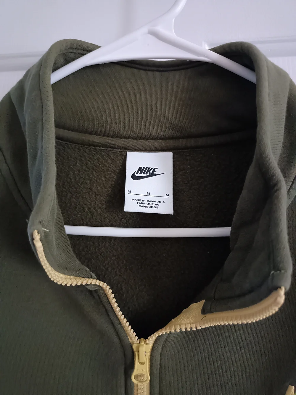 Nike Men's Olive Green Full-Zip Jacket